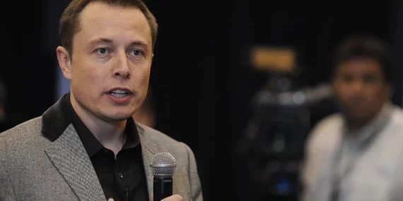 Elon Musk, OpenAI ve Google’a rakip olmak için ‘TruthGPT’yi başlatmak istediğini söyledi