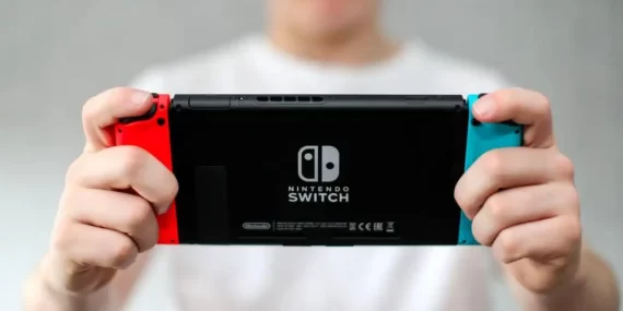 Nintendo-Switch-897978
