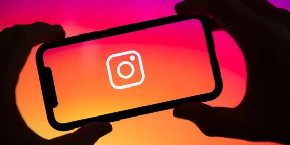 Instagram-Logo-590348734895348957