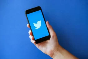 Twitter-8489583495783457834