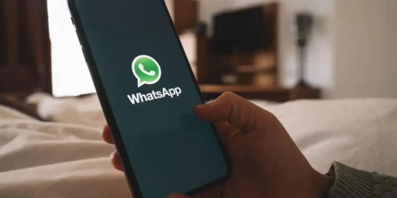 WhatsApp artık bilinmeyen kişilerle numaralarını kaydetmeden mesajlaşmaya izin veriyor