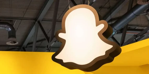 Snapchat-Logo-362367089790659478363