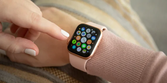 Apple-Smart-Watch-54545