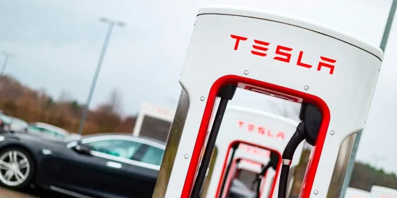 Tesla-Sıpercharger-34324