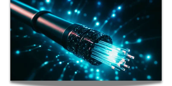 Küresel Telekomünikasyonda Devrim: Çin'in Çığır Açan Üç Bantlı Fiber Optik Sistemi